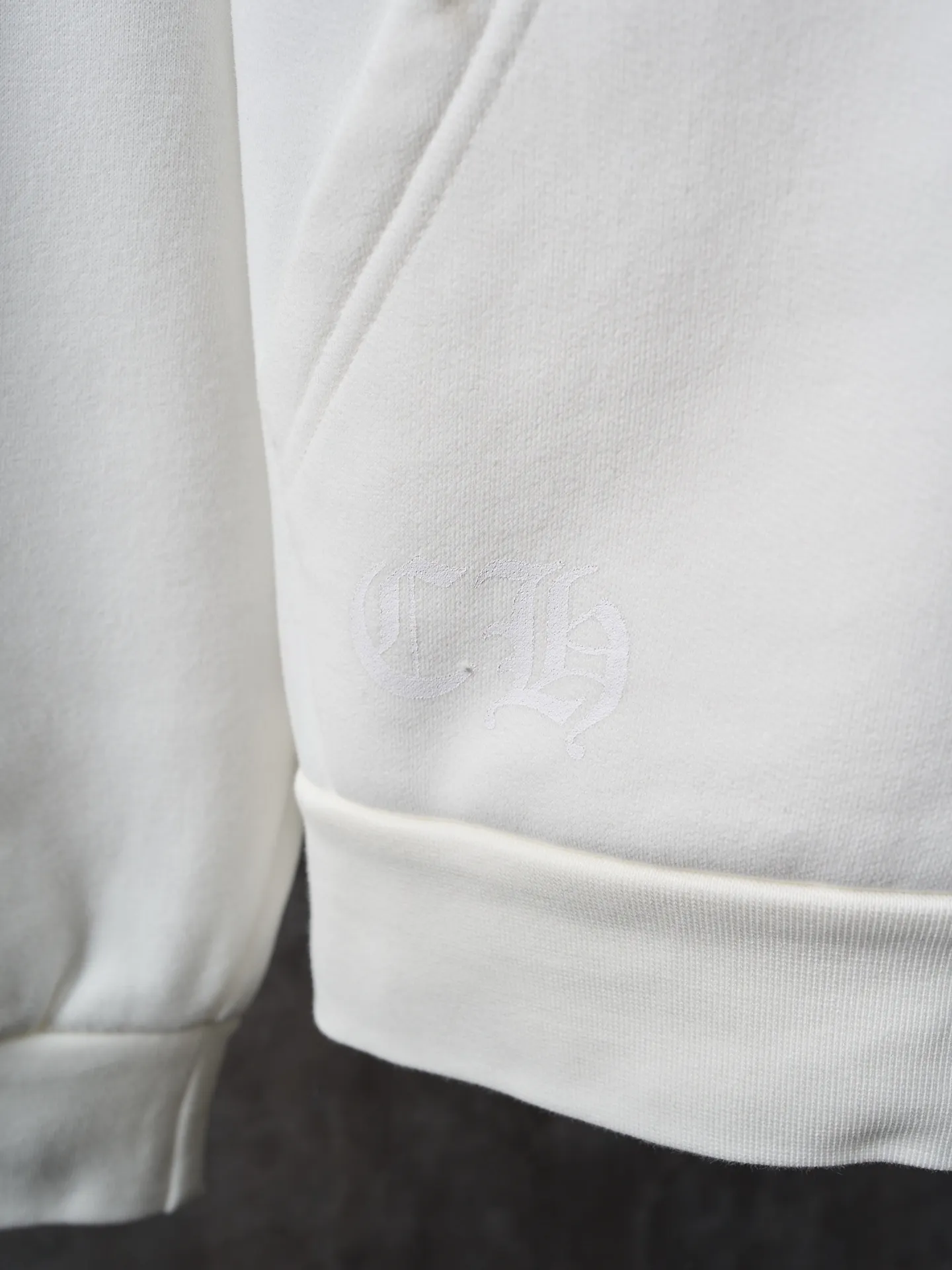 P460 Actual hanging auction] Chrome Hearts/Chrome Heart CH Tongue Glue Printed Sweater Hooded Jacket [Ready Stock] S M L